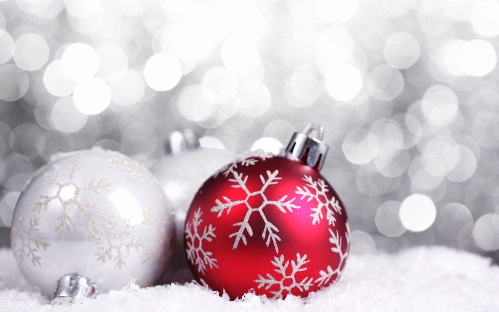 Red-Christmas-decorations-christmas-22228026-1920-1200