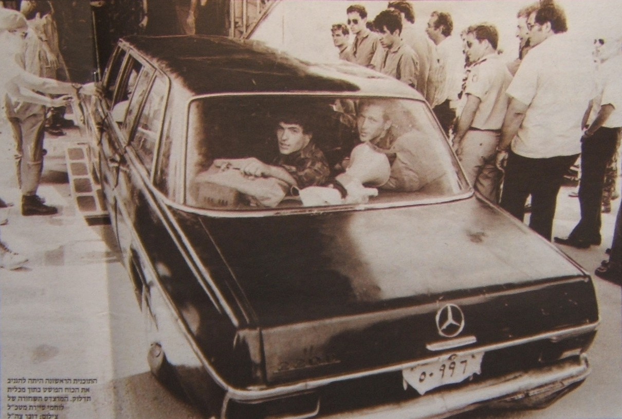 The black Mercedes the Commando used in the operation. Source: Historama