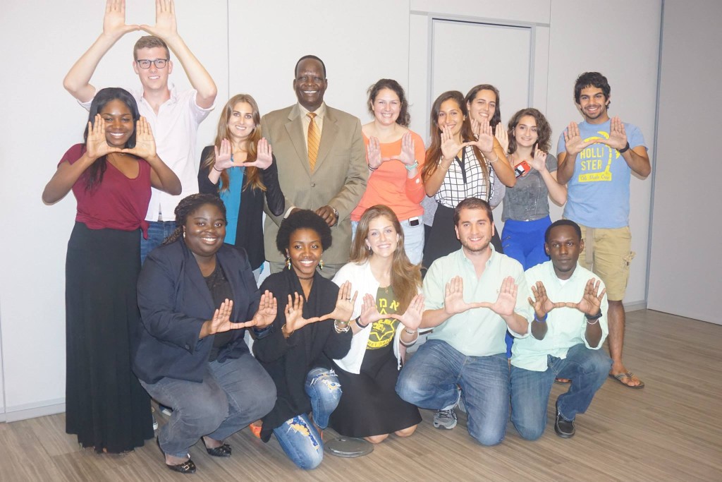 A recent EMET Israel event with Simon Deng. 